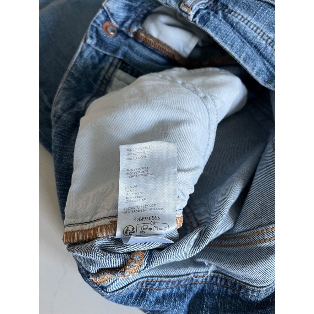 PILCRO By Anthropologie The Mid-Rise Adi Flare Jeans Women's Size 32 Raw Hem - Picture 6 of 7